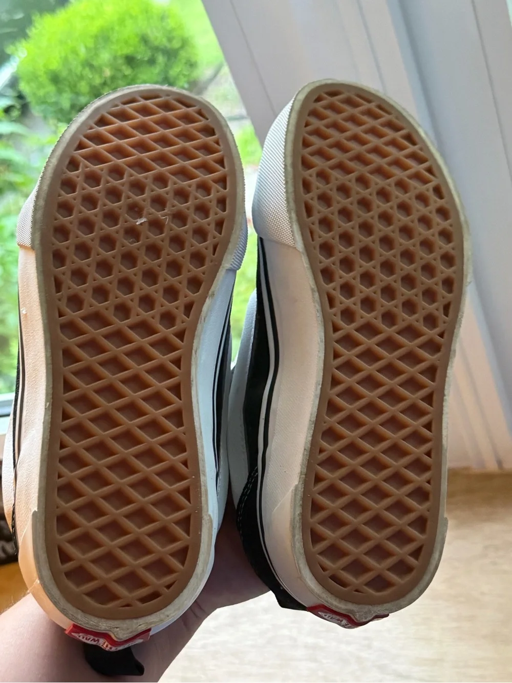 Vans Big Kids Knu Skool Shoe